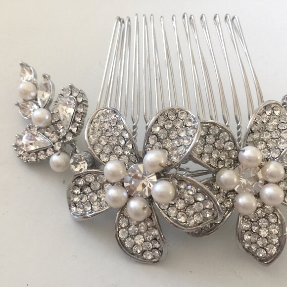 WEDDING BELLES CRYSTAL BRIDAL HAIR COMB SILVER WITH PEARLS NEW main image 5